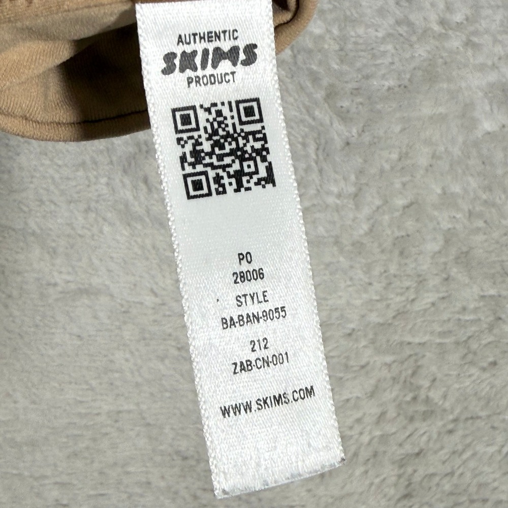 SKIMS Fits Everybody Multi-Way Bandeau Bra Clay Beige 32DDD BA-BAN-9055 NEW - Picture 7 of 12